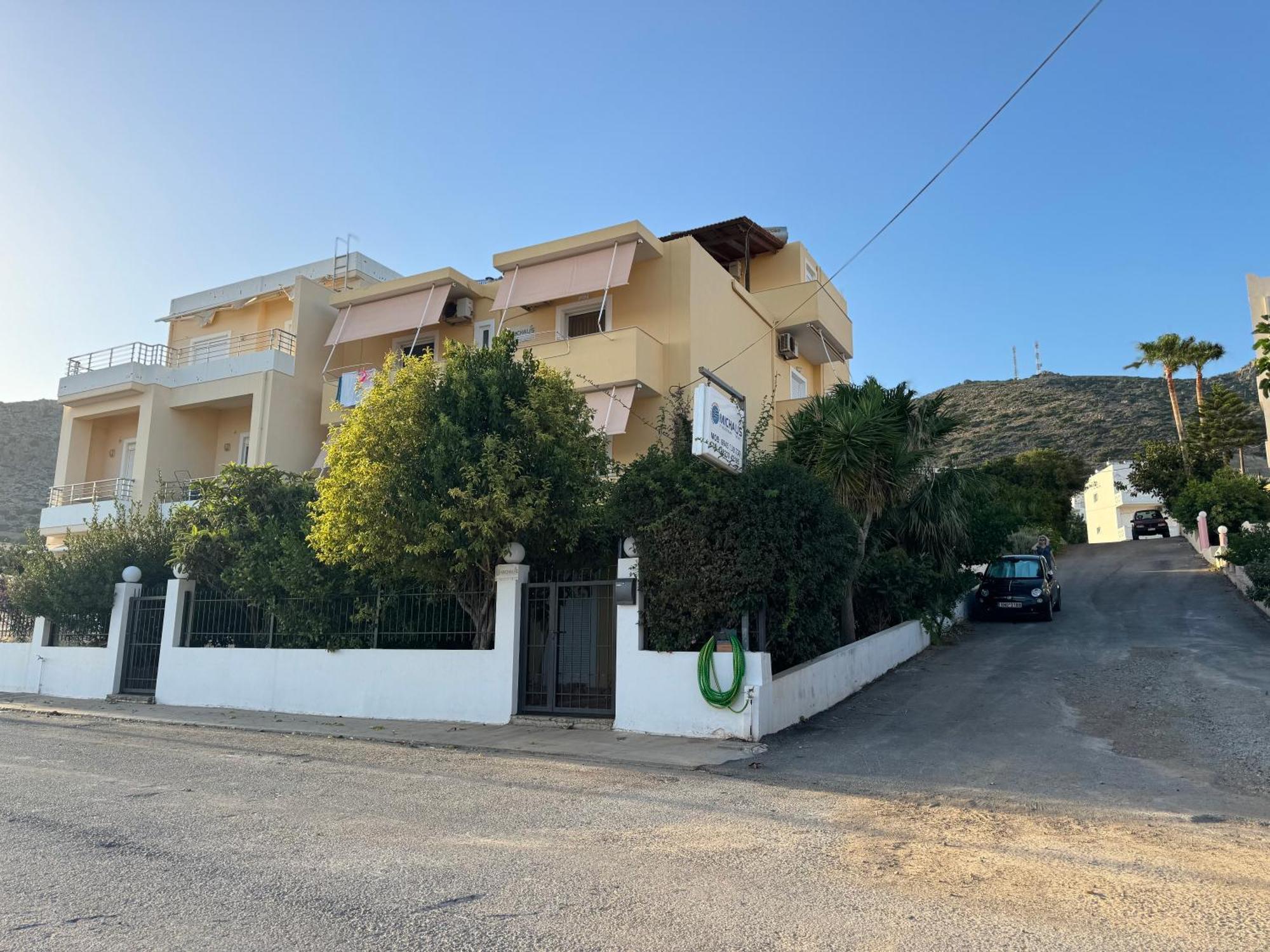 Michalis Studios Palaiochora Luaran gambar